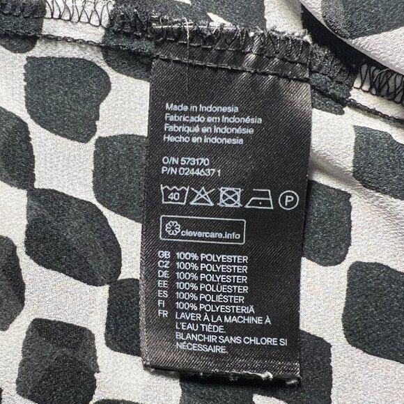 H&M Black White Abstract Sleeveless Blouse Top | Size 6 | Geometric Print - Picture 7 of 7